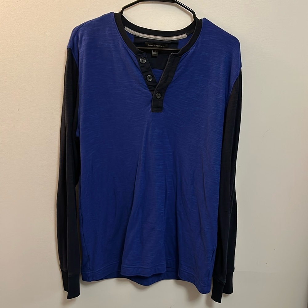 Banana Republic Men’s Blue Color Block Henley Sweater Shirt Size Large